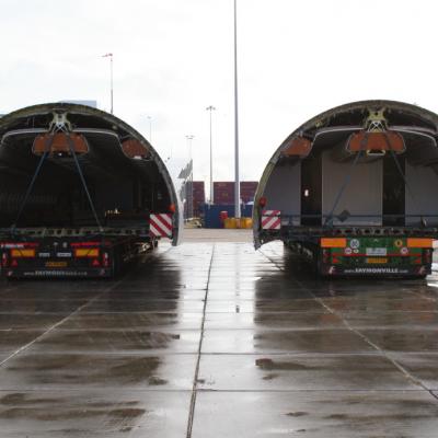 Heavy Load Service Almelo transporteert vliegtuigdelen